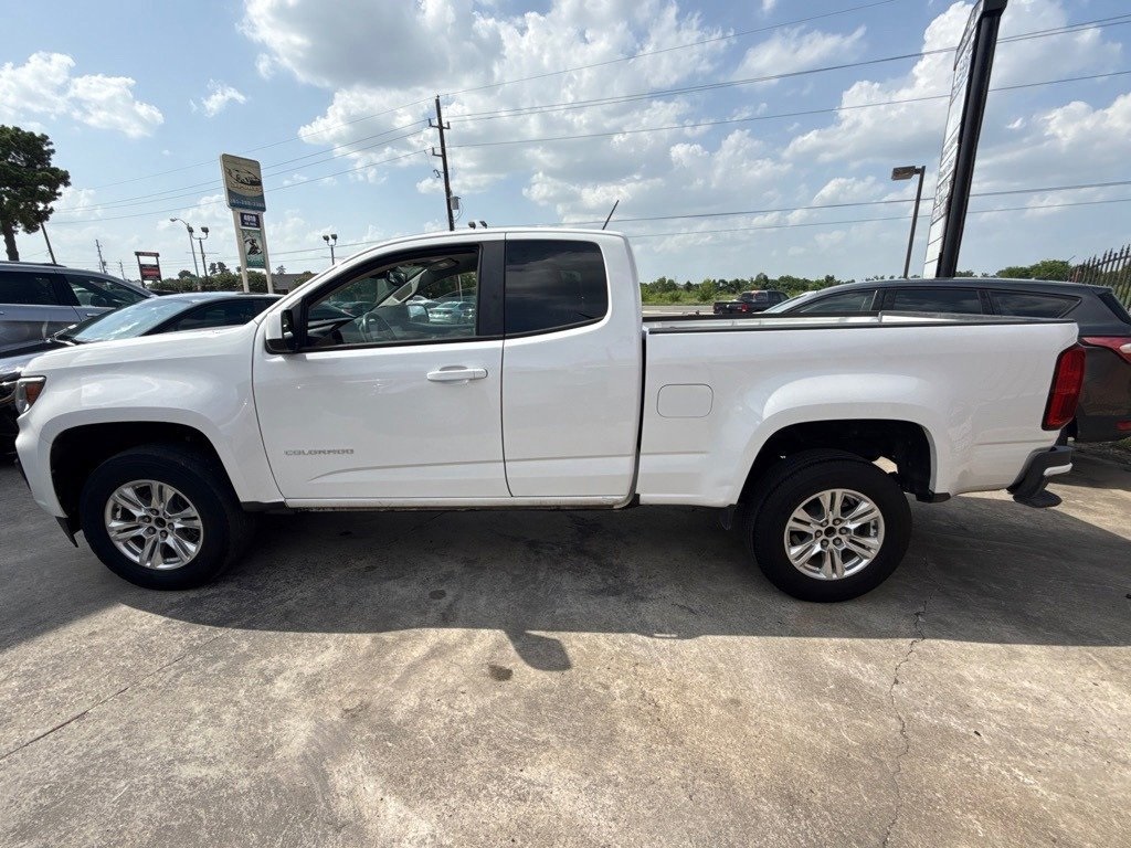 2021 Chevrolet Colorado LT photo 3