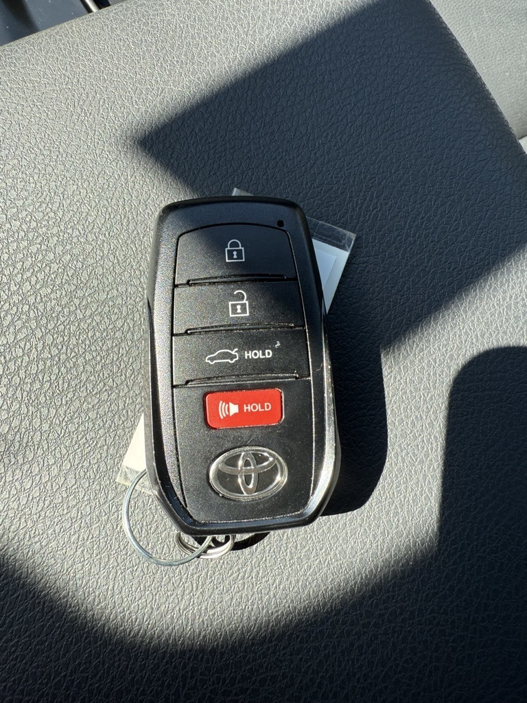 2025 Toyota Camry SE photo 2