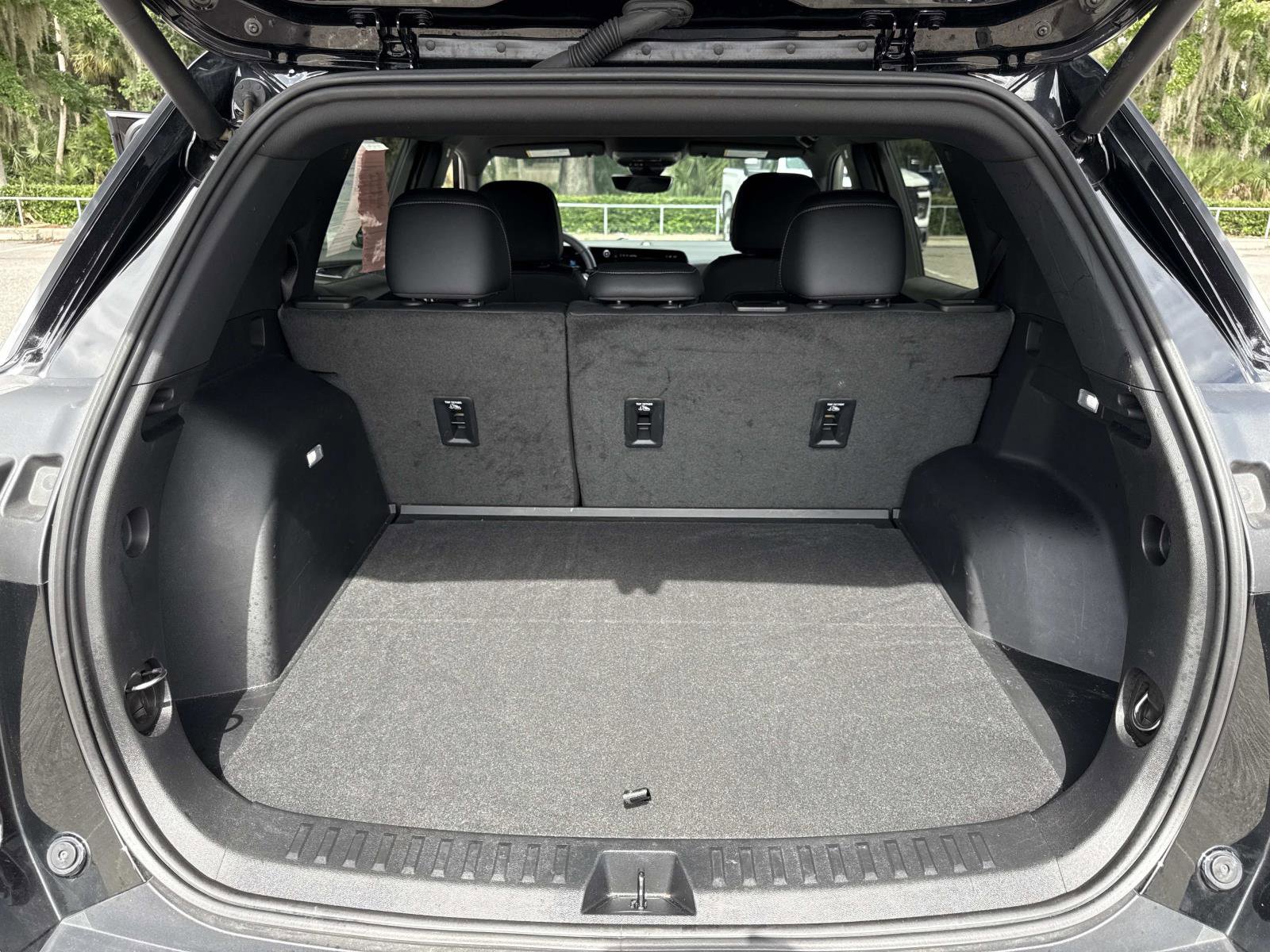 2025 Chevrolet Equinox LT photo 28