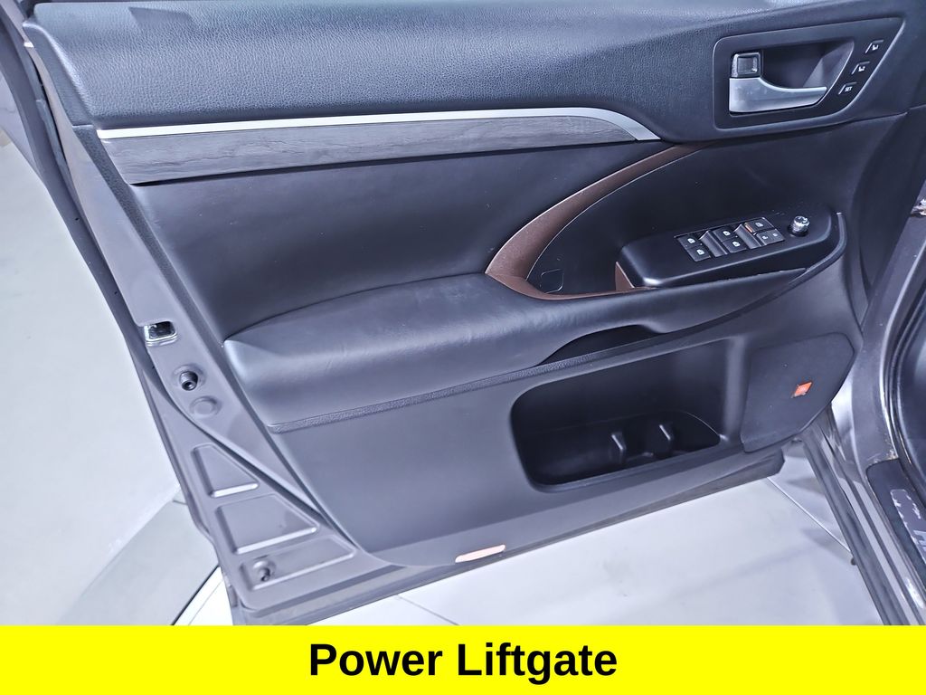 2018 Toyota Highlander Limited photo 4