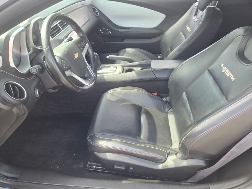 2012 Chevrolet Camaro SS photo 14