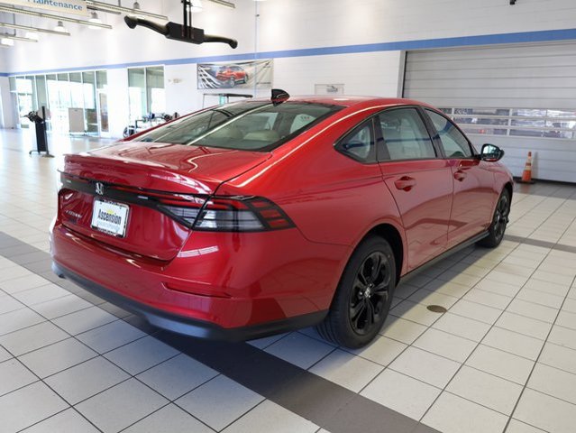 2025 Honda Accord SE photo 2