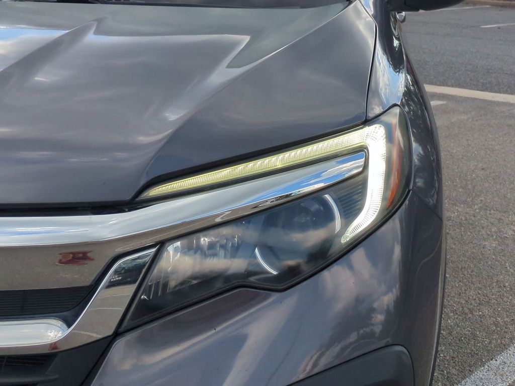 2020 Honda Pilot EX photo 10