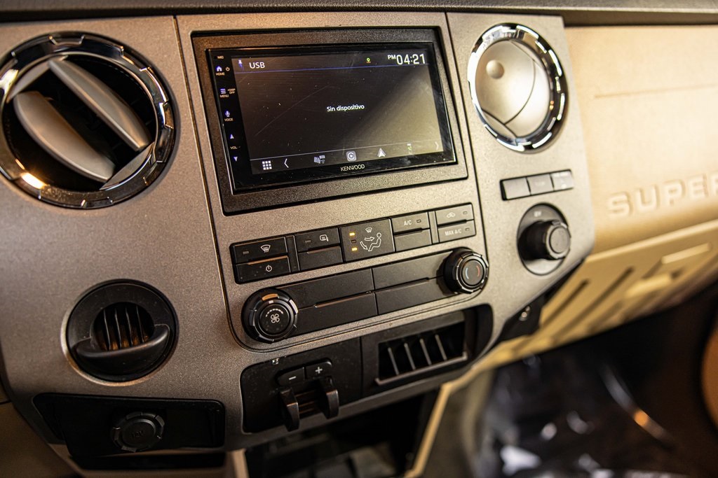 2011 FORD F-350 - Image 24