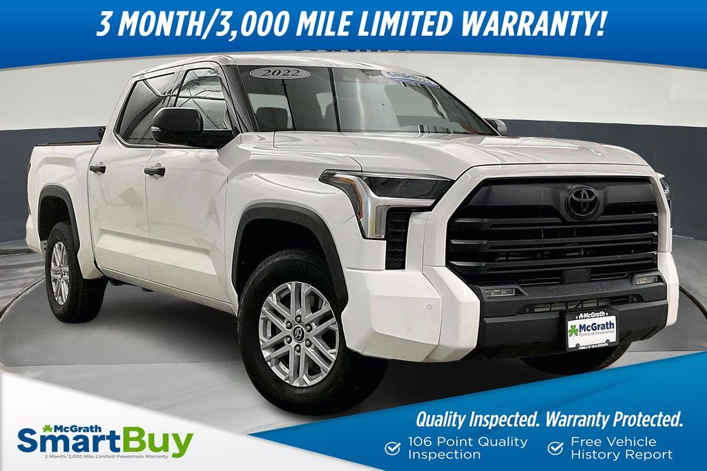 2022 Toyota Tundra SR5's photo