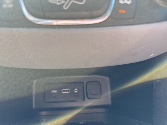 2021 Chevrolet Equinox LS photo 14