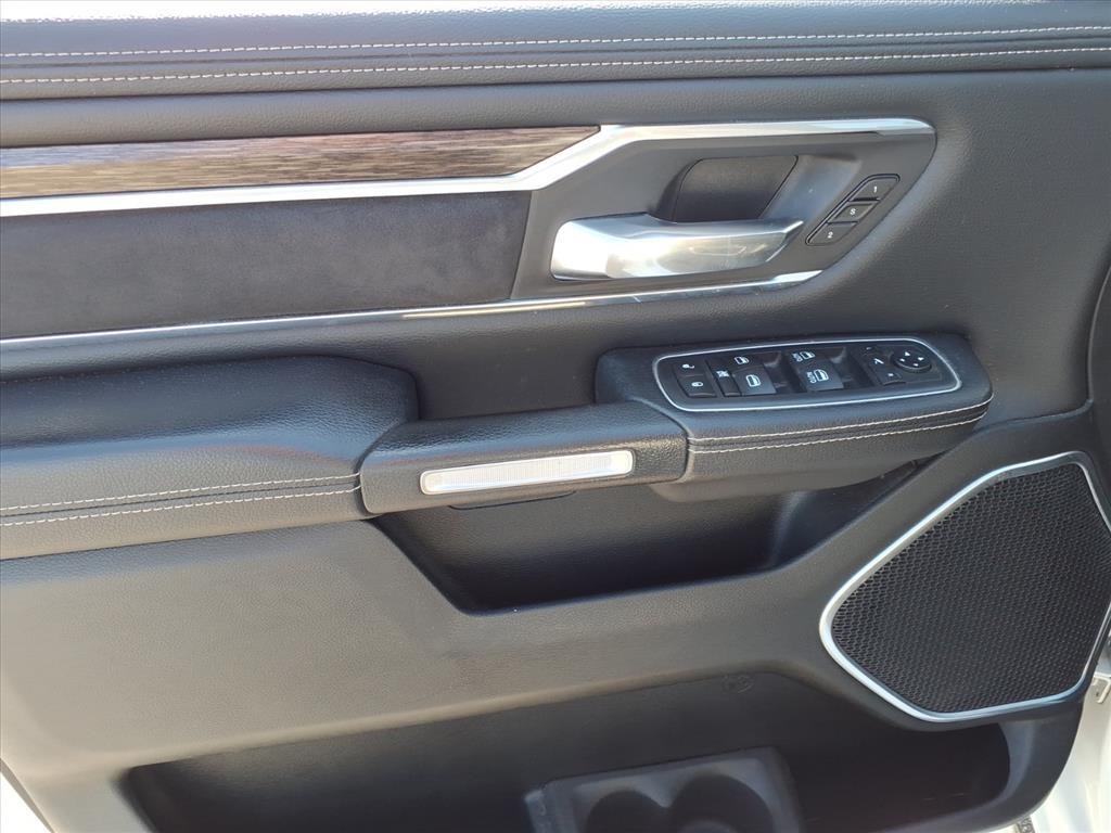 2020 Ram 1500 Laramie photo 6