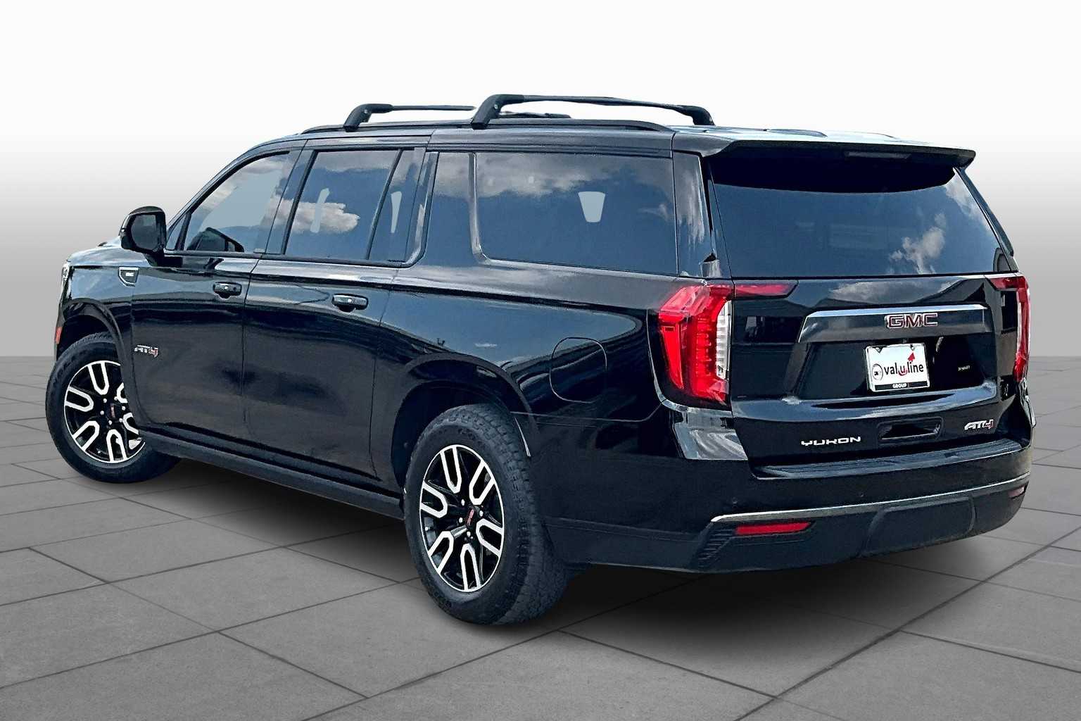 2021 Gmc Yukon XL AT4 photo 11