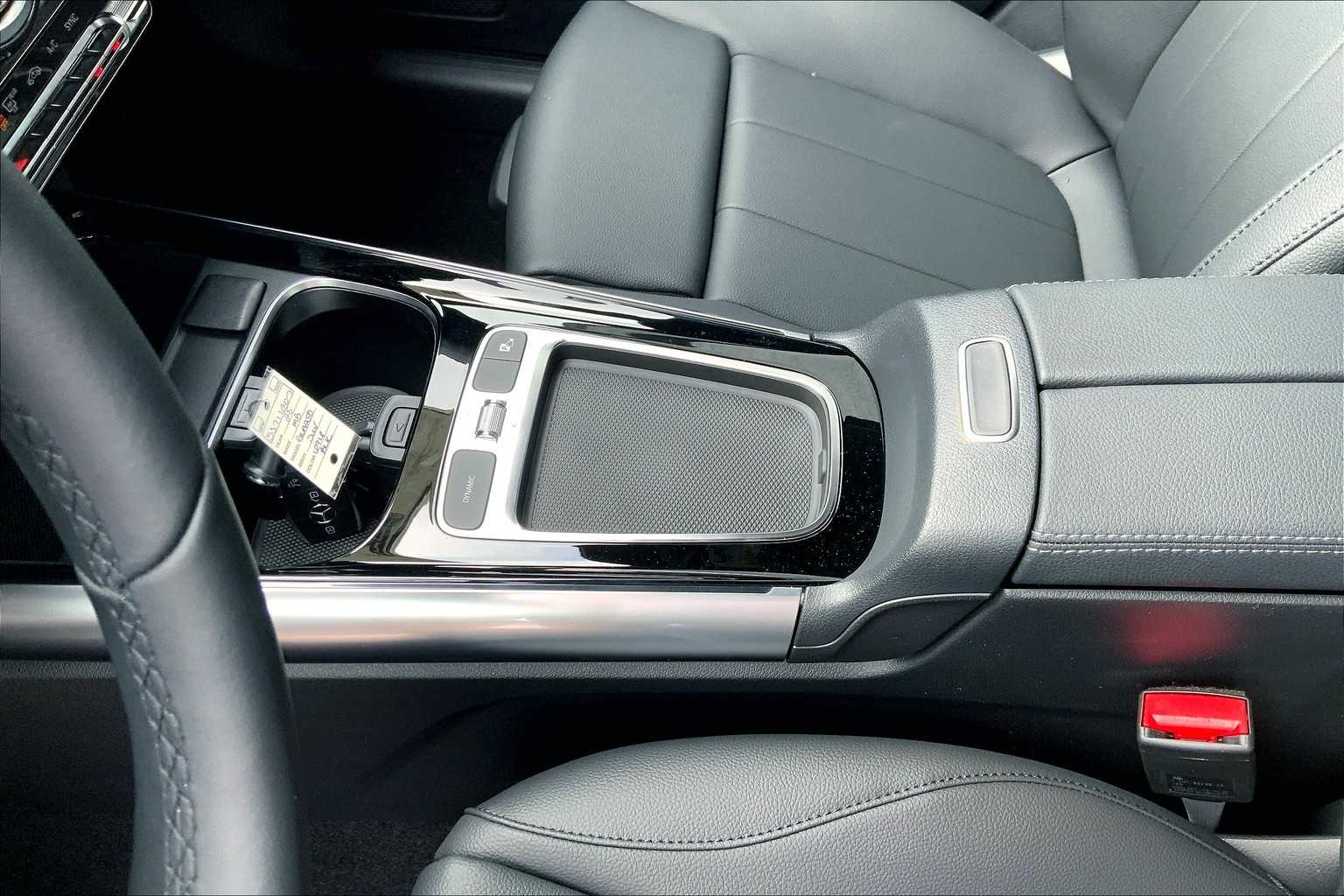 2025 Mercedes Benz GLA 250 photo 10
