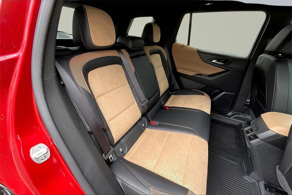 2026 Chevrolet Equinox ACTIV photo 8