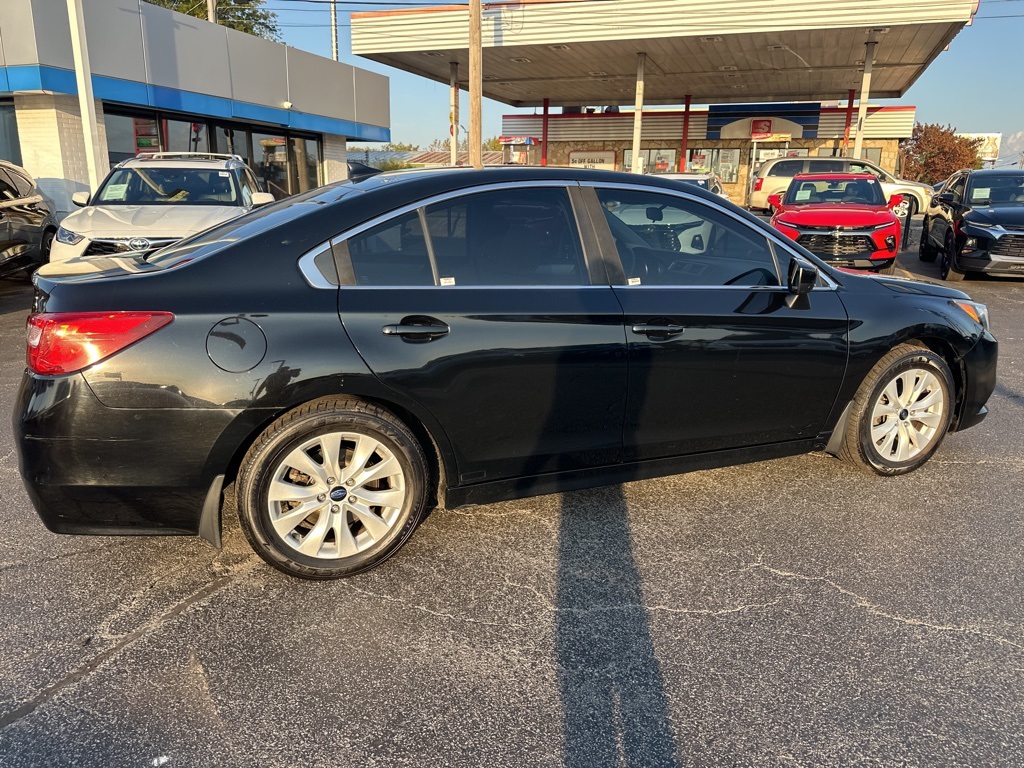 2017 Subaru Legacy 2.5i Premium photo 8
