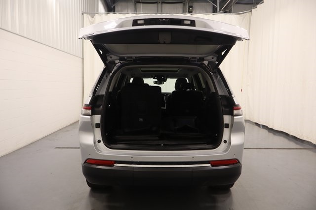 2021 Jeep Grand Cherokee Limited photo 18