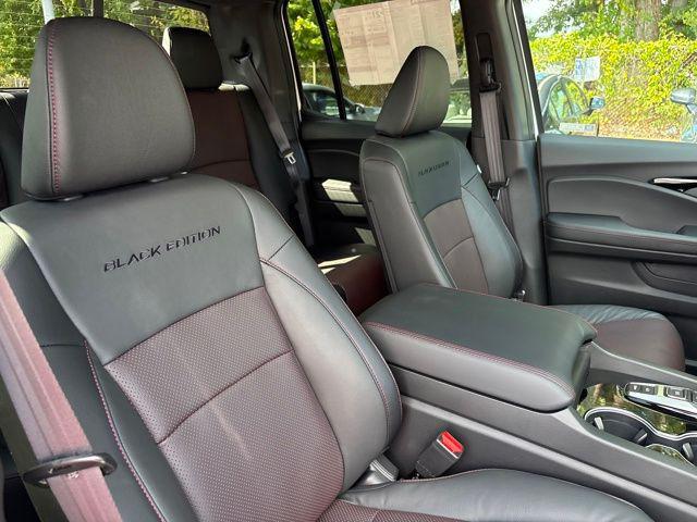 2026 Honda Ridgeline Black Edition photo 22