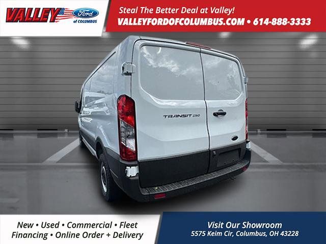 2025 Ford Transit photo 3