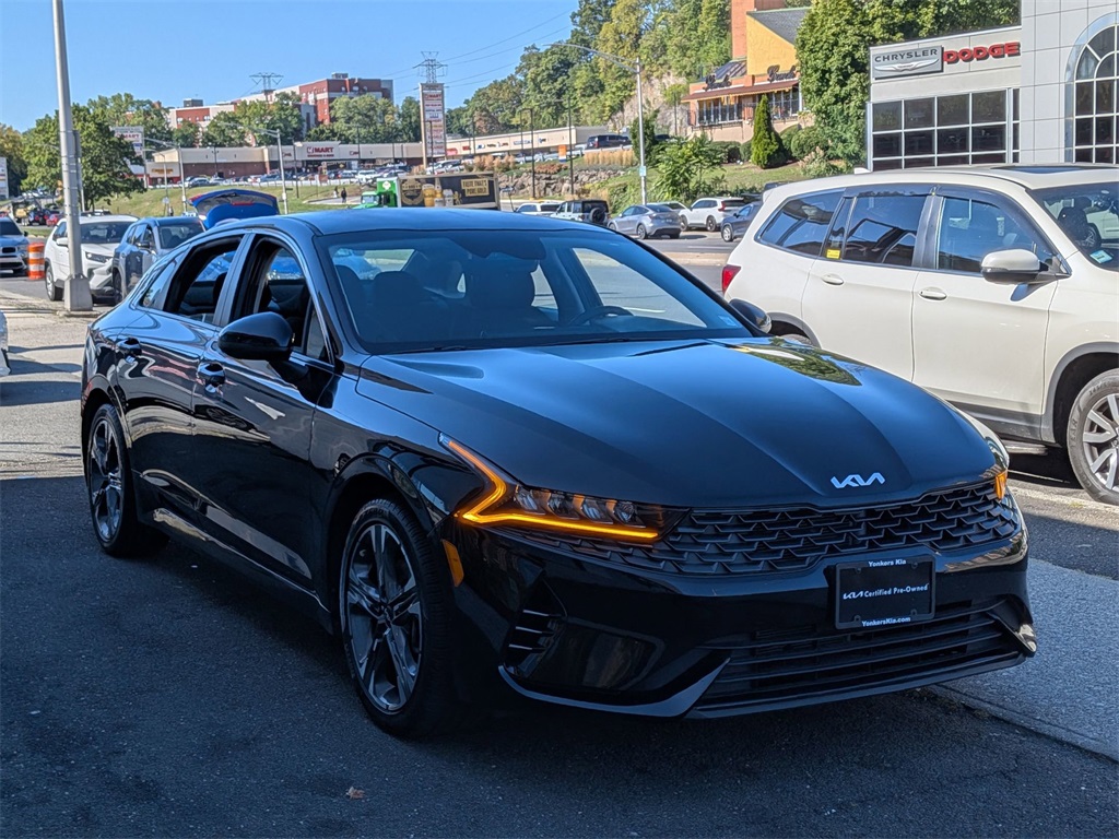 2022 Kia K5 LXS photo 3