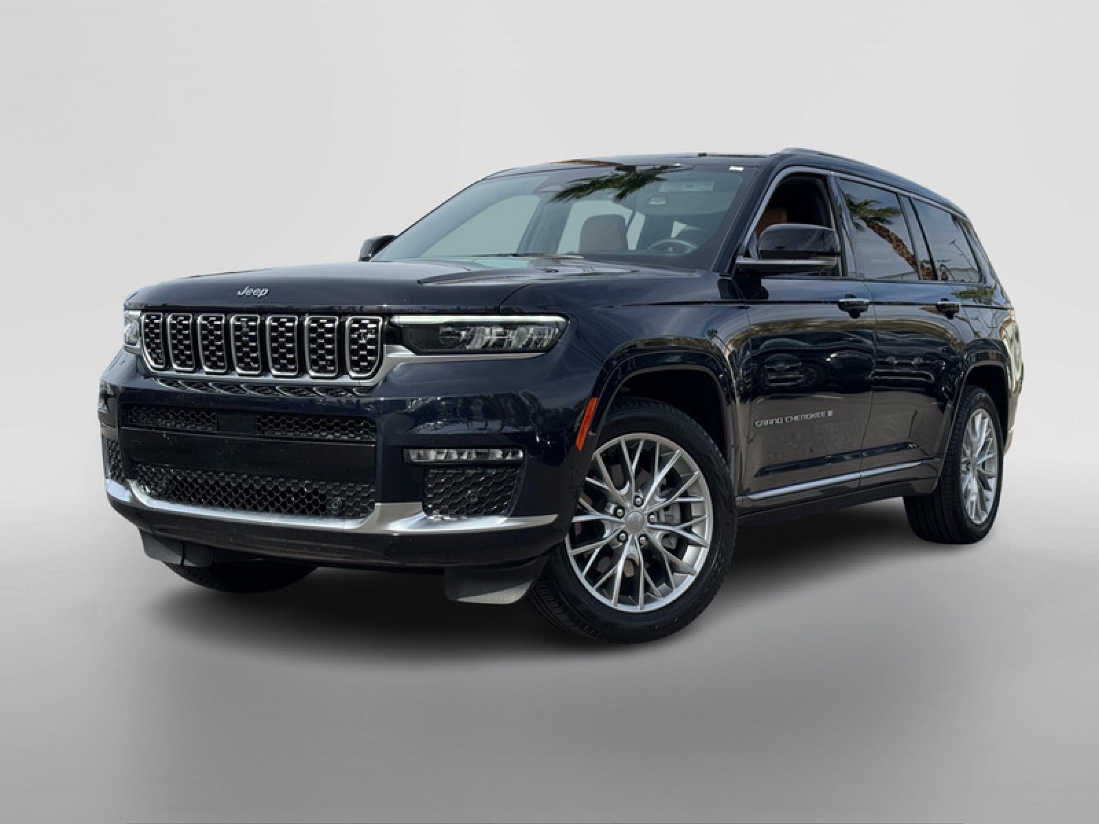 2023 Jeep Grand Cherokee L Summit's photo