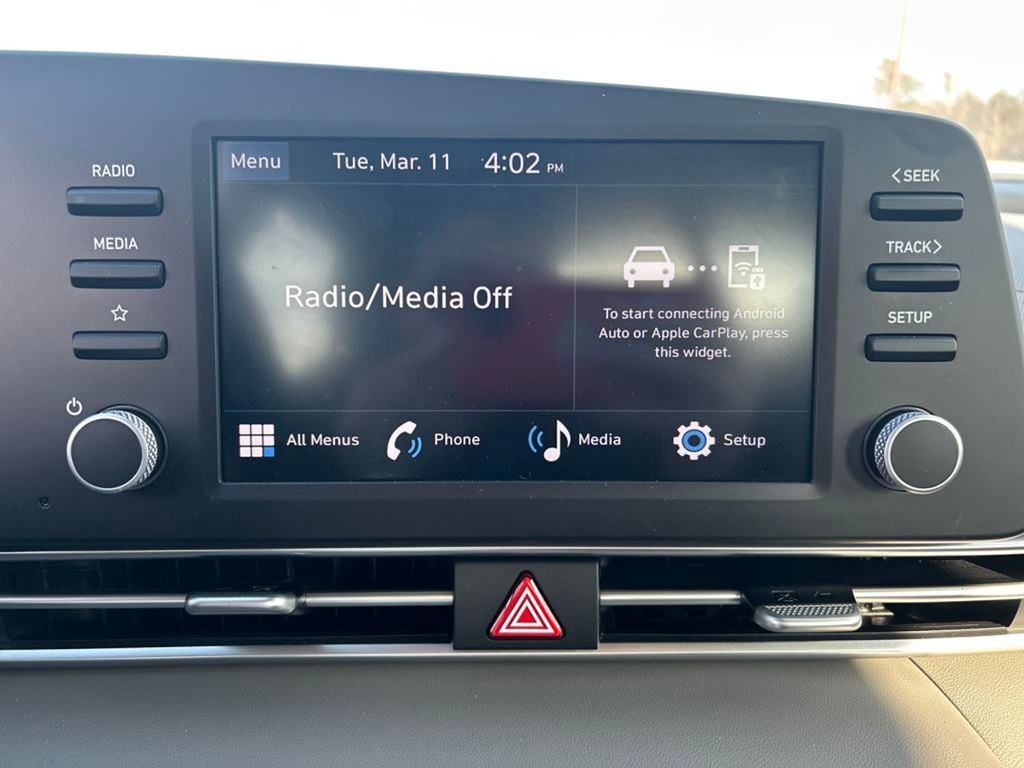 2024 Hyundai Elantra SE photo 14