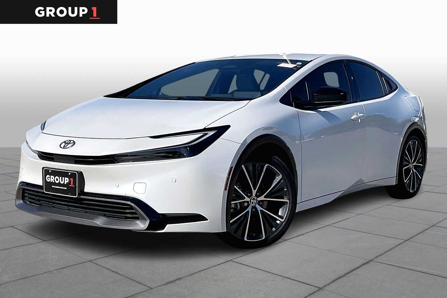 2023 Toyota Prius XLE's photo