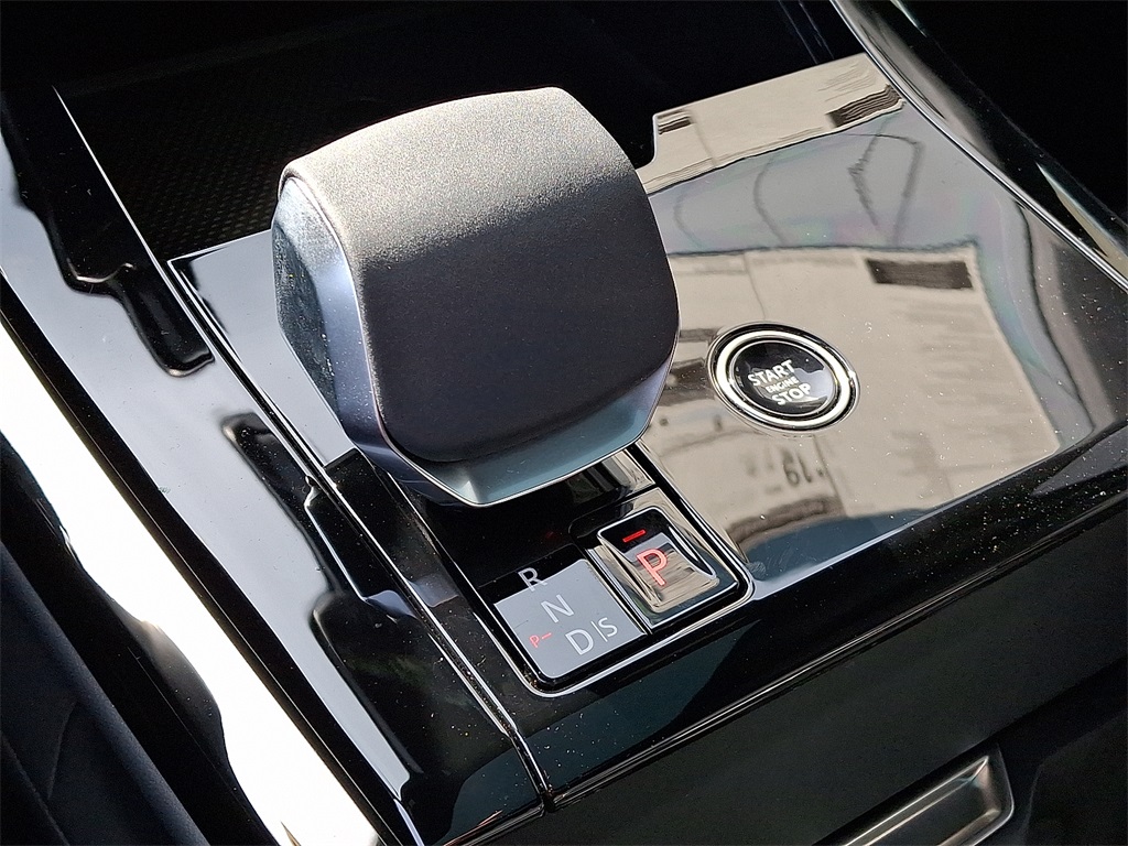 2025 Land Rover Range Rover Sport photo 10