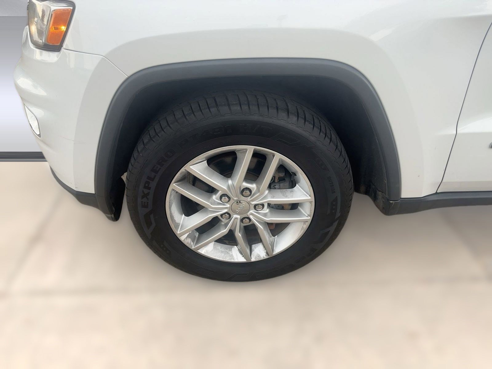 2017 Jeep Grand Cherokee Laredo photo 10