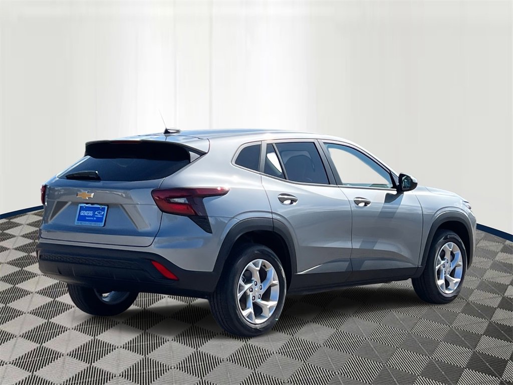 2026 Chevrolet Trax LS photo 5