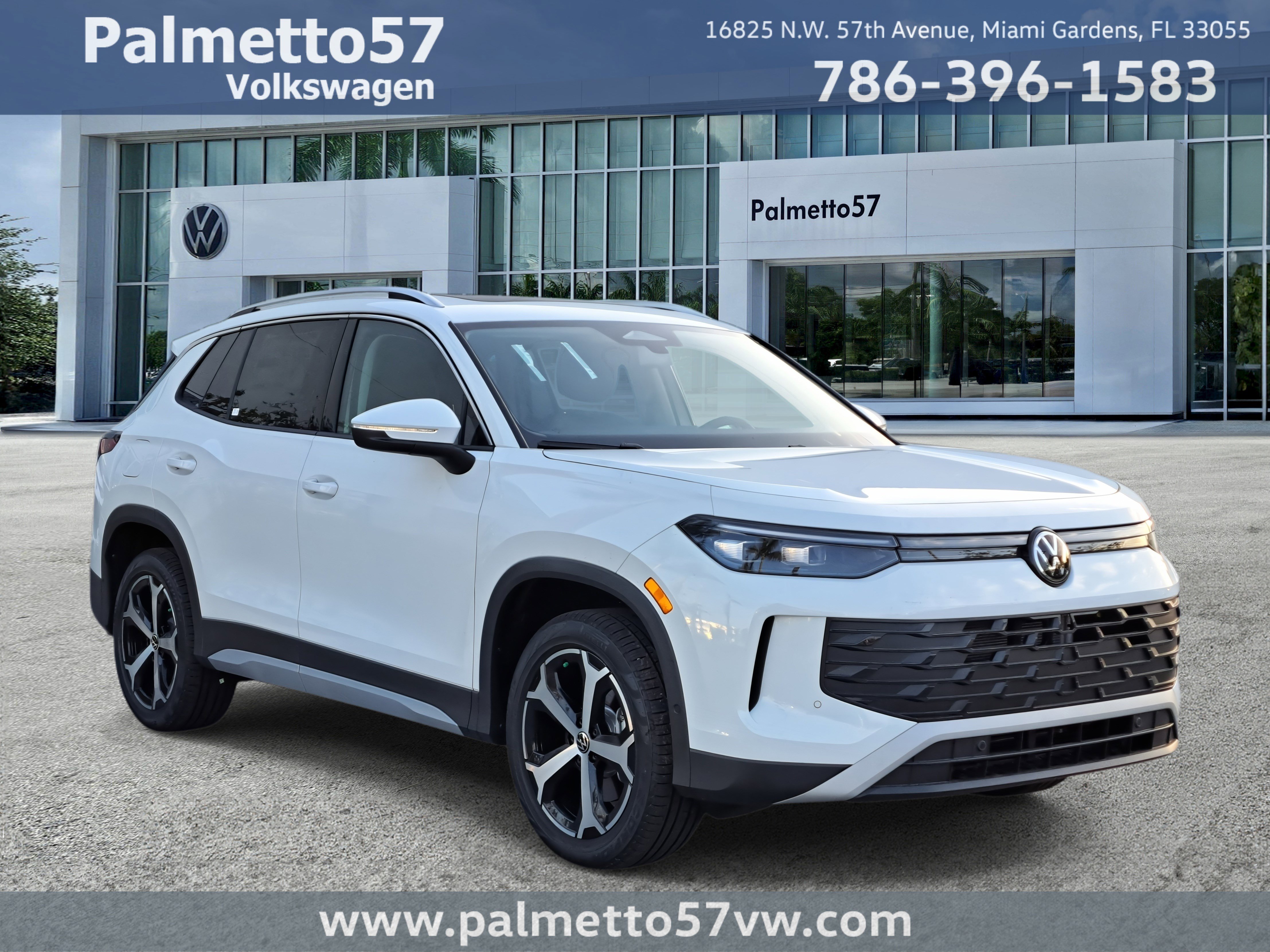 2026 Volkswagen Tiguan SE's photo