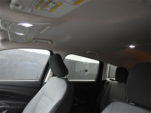 2019 Ford Escape S photo 19