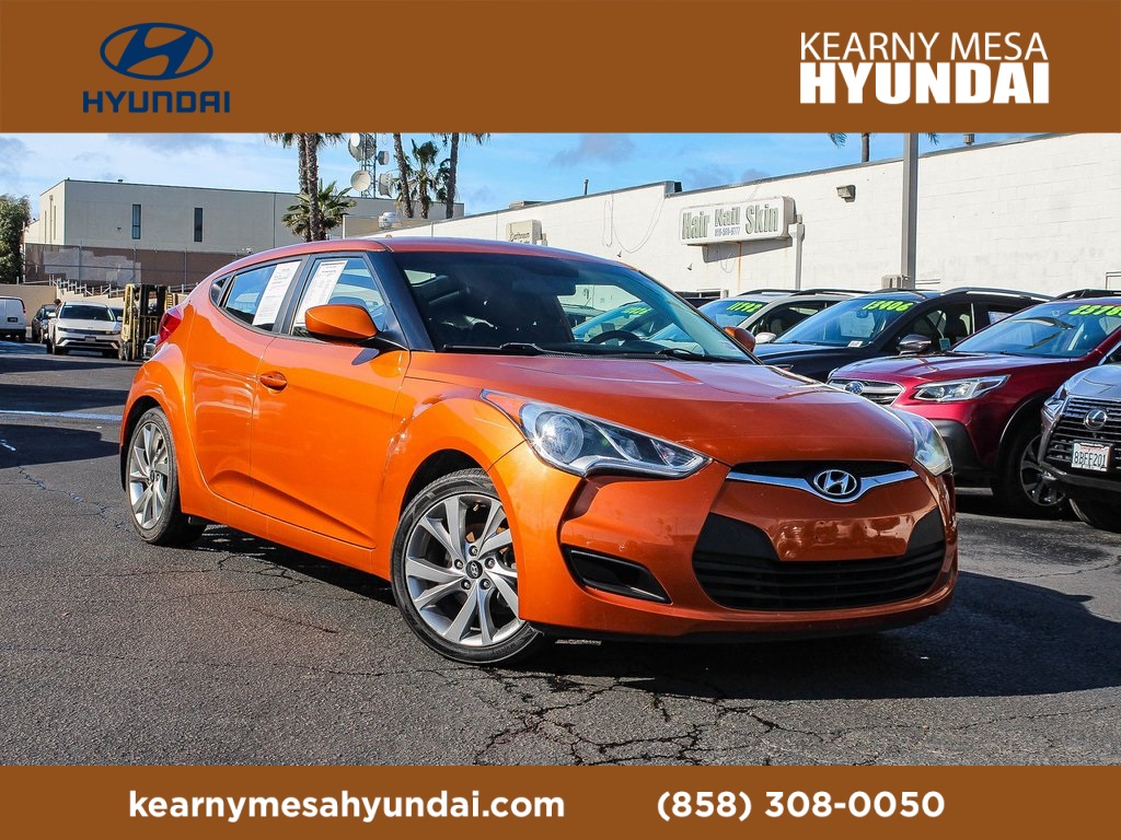 2016 Hyundai Veloster Base's photo