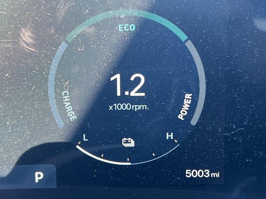 2024 Hyundai Santa Fe Hybrid Limited photo 4