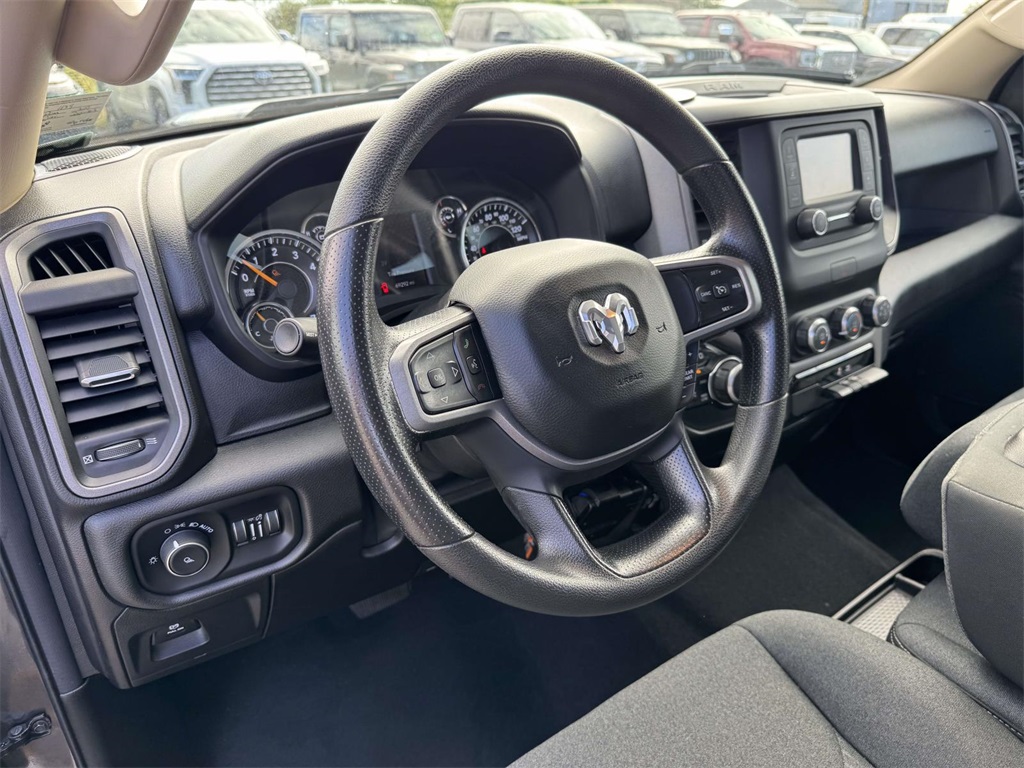 2019 Ram 1500 Tradesman photo 2