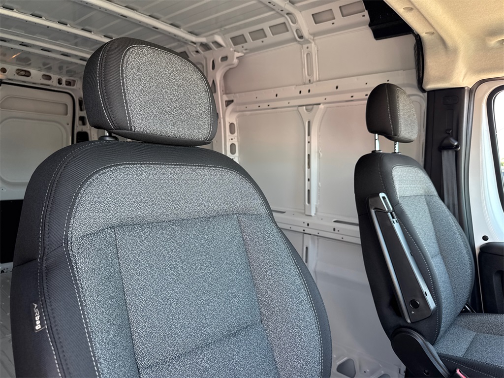 2025 Ram ProMaster 3500 photo 15
