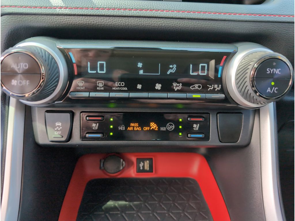 2024 Toyota RAV4 TRD photo 11