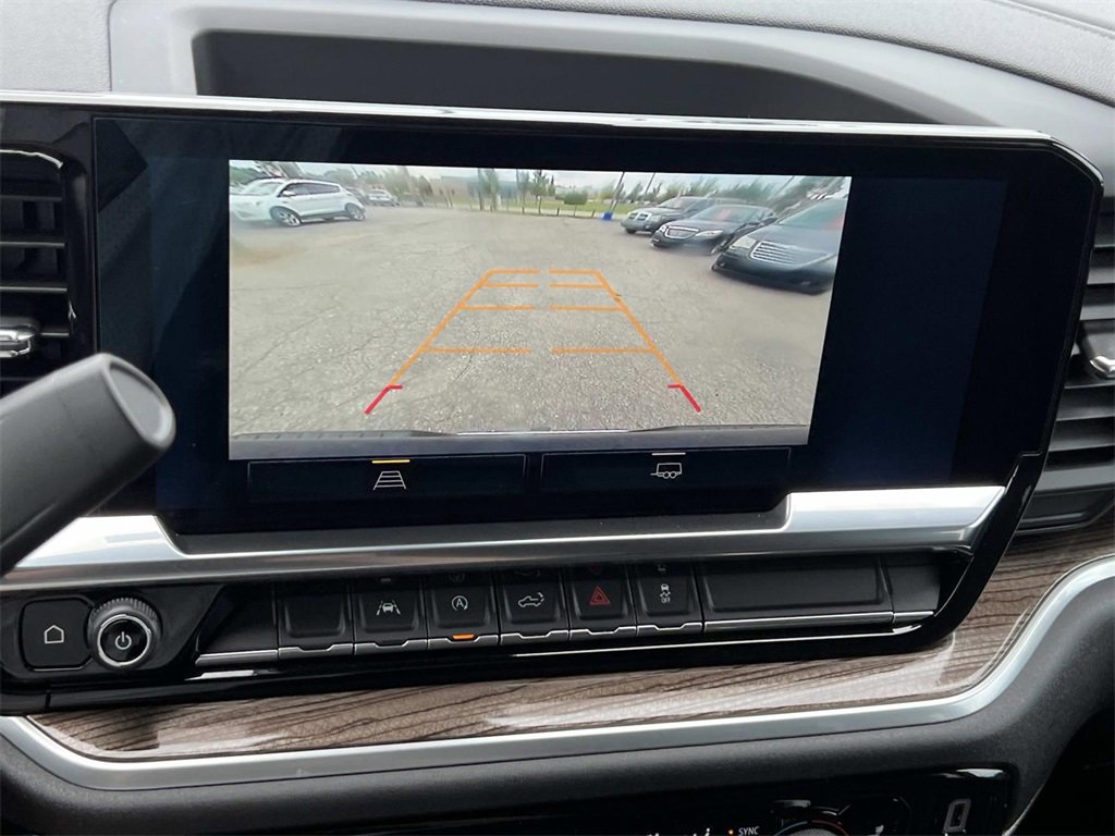 2022 Chevrolet Silverado 1500 LT photo 16