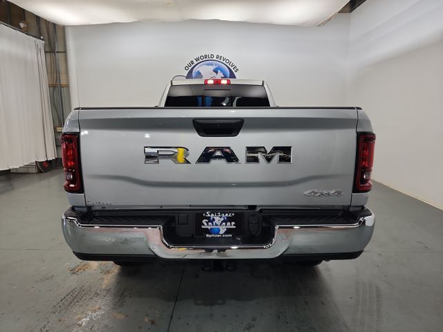 2025 Ram 2500 Tradesman photo 3
