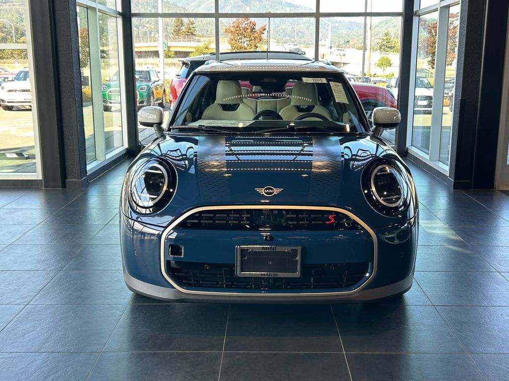 2026 Mini Cooper Hardtop S 2 Door Iconic photo 8