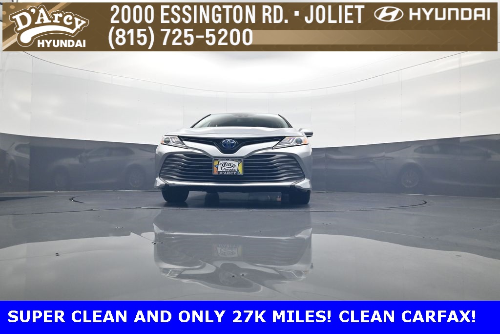 2020 Toyota Camry Hybrid XLE photo 22