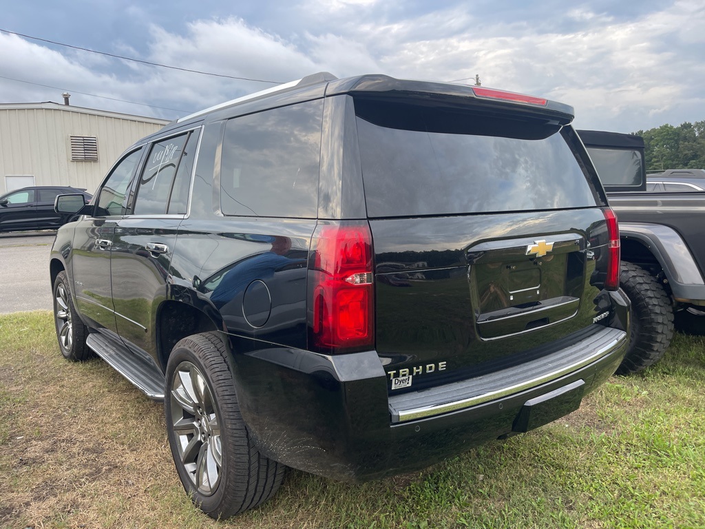 2019 Chevrolet Tahoe Premier photo 2