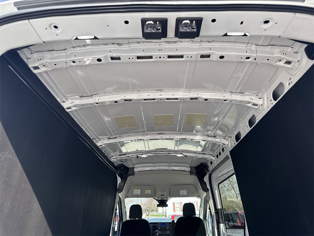 2025 Ford Transit Cargo Van photo 9