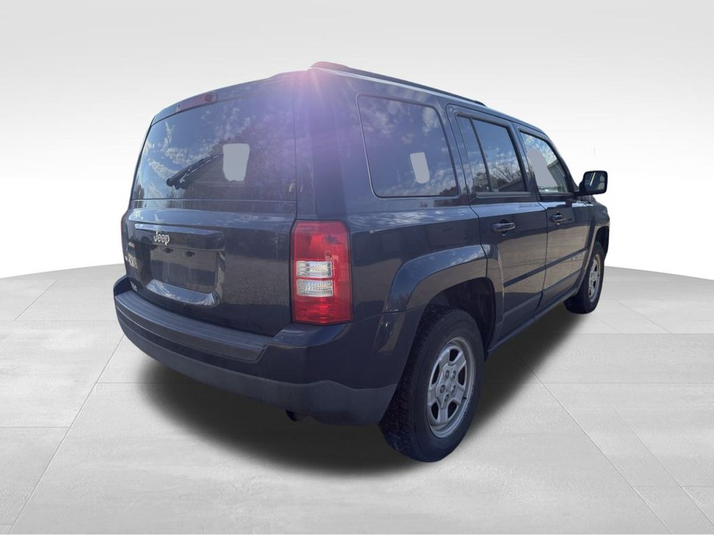 2014 Jeep Patriot Sport photo 4