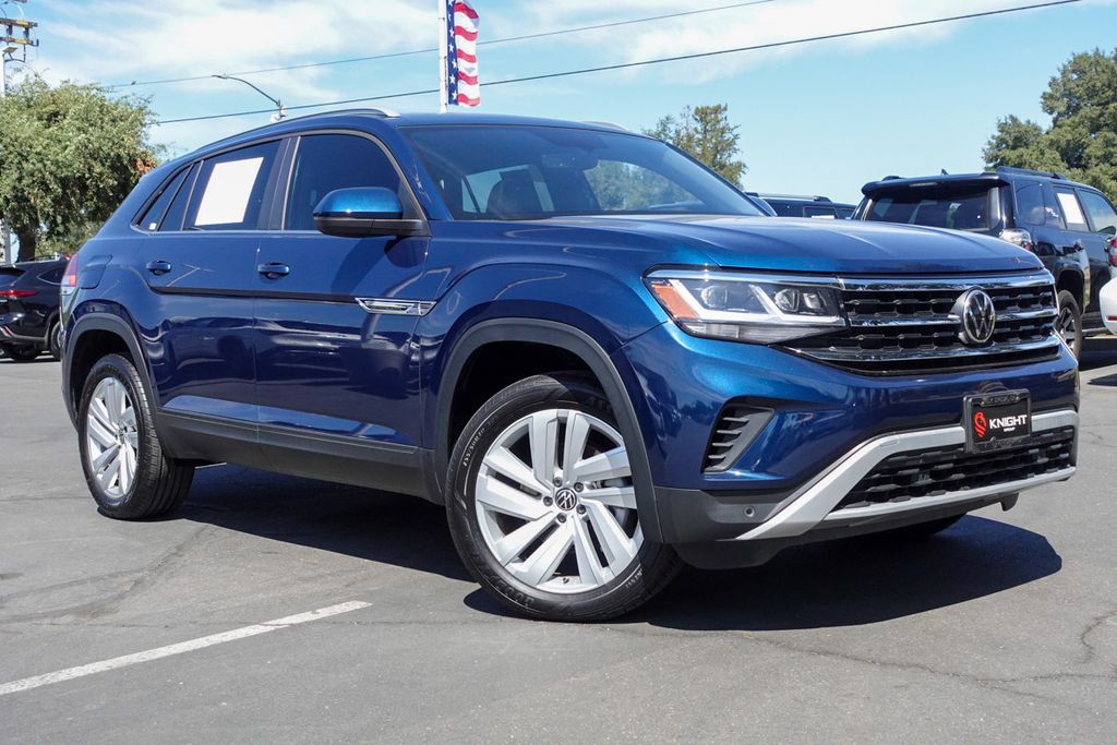 2021 Volkswagen Atlas Cross Sport V6 SE Technology photo 2