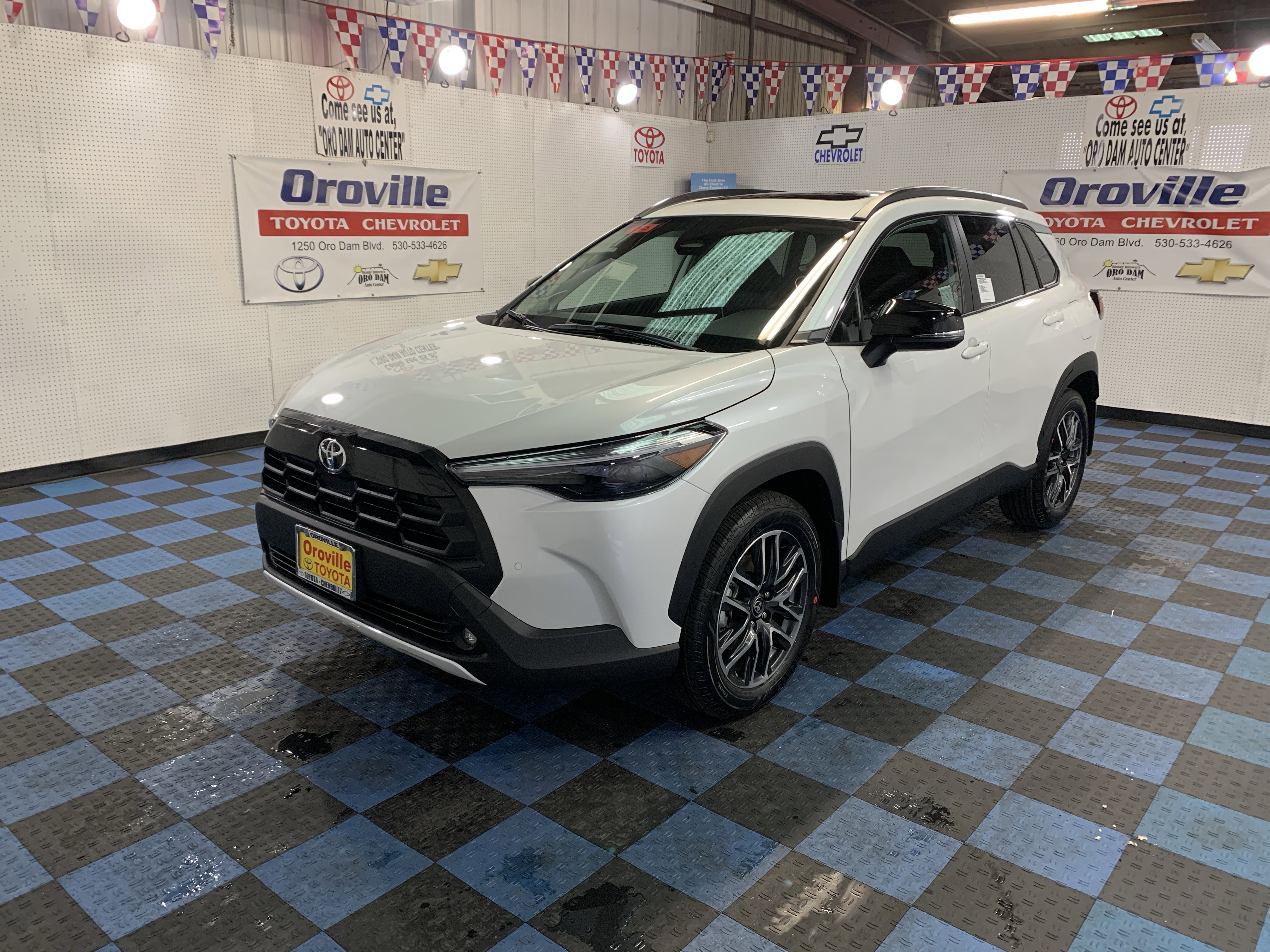 2026 Toyota Corolla Cross XLE's photo