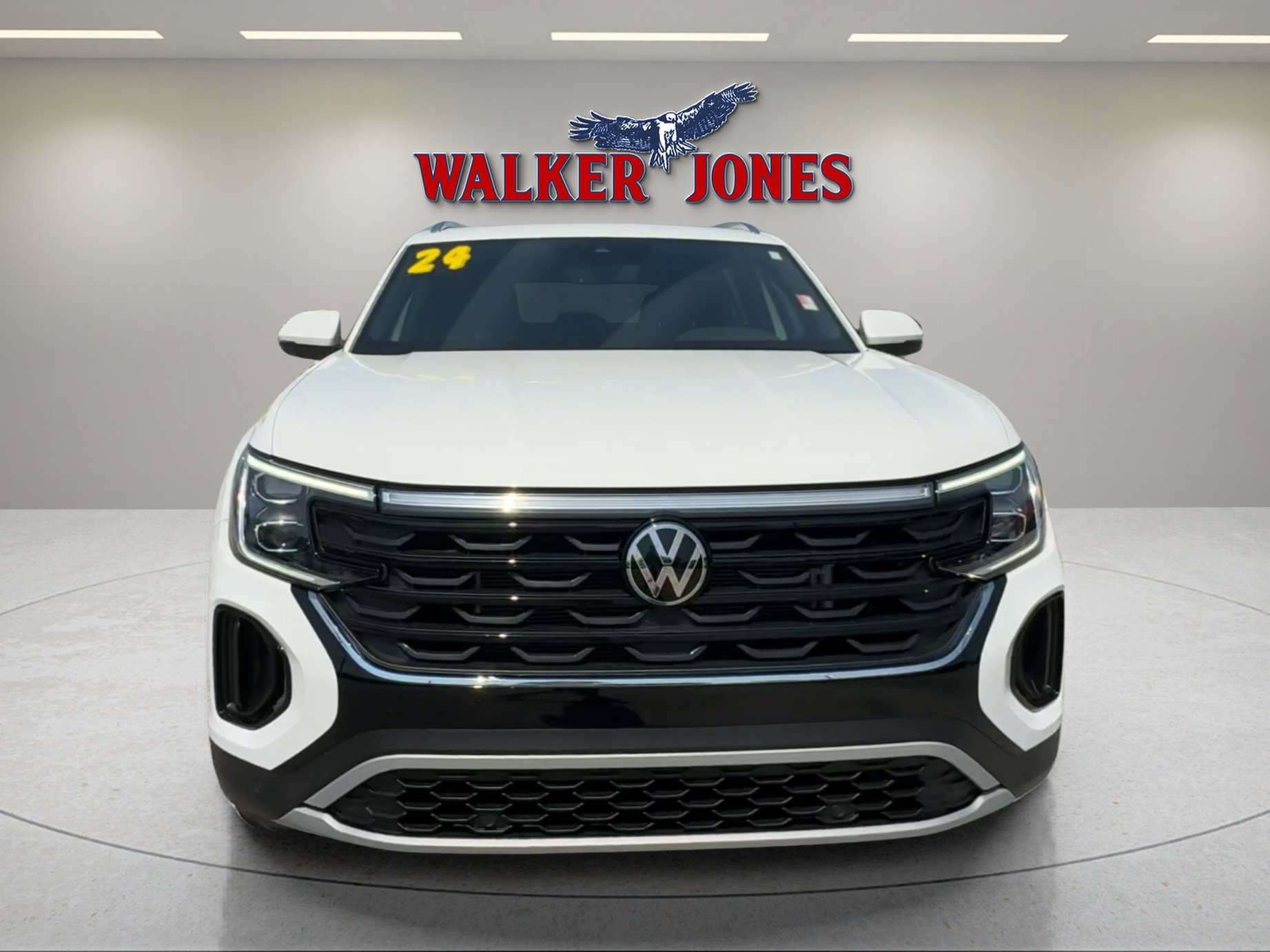 2024 Volkswagen Atlas Cross Sport SE Technology photo 8