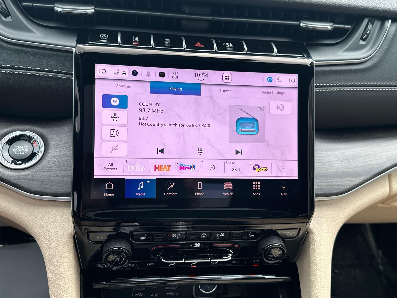 2025 Jeep Grand Cherokee Limited photo 13