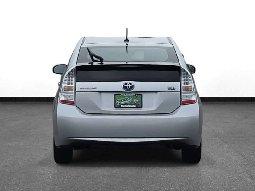 2010 Toyota Prius Two photo 5