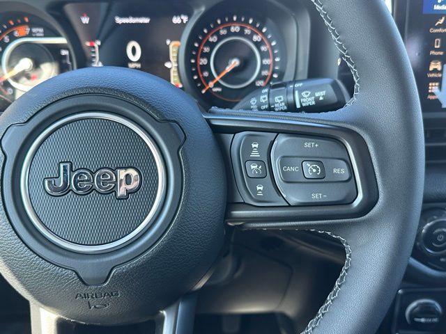 2025 Jeep Wrangler Willys photo 20