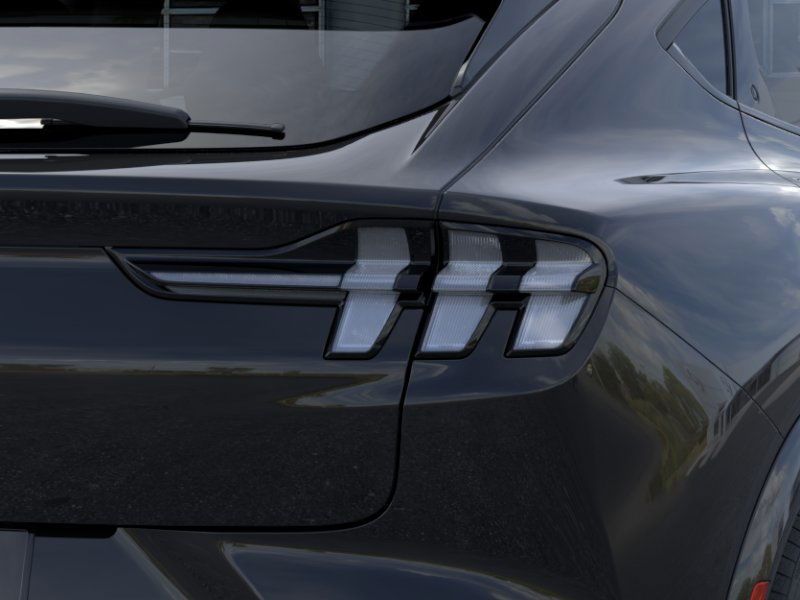 2025 Ford Mustang Mach-E GT photo 18