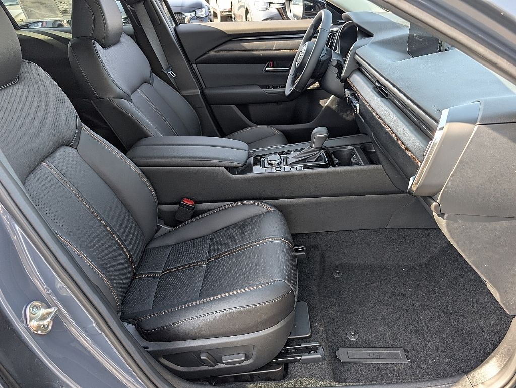 2025 Mazda CX-50 Premium Plus photo 15