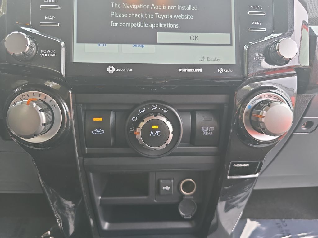 2024 Toyota 4Runner TRD Off-Road photo 24