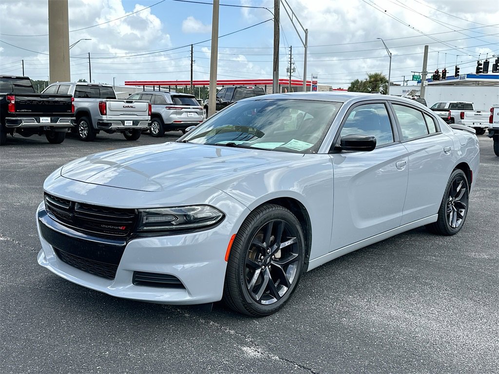 2021 Dodge Charger SXT photo 3