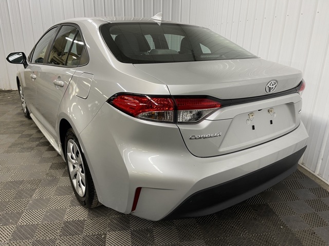 2023 Toyota Corolla LE photo 4